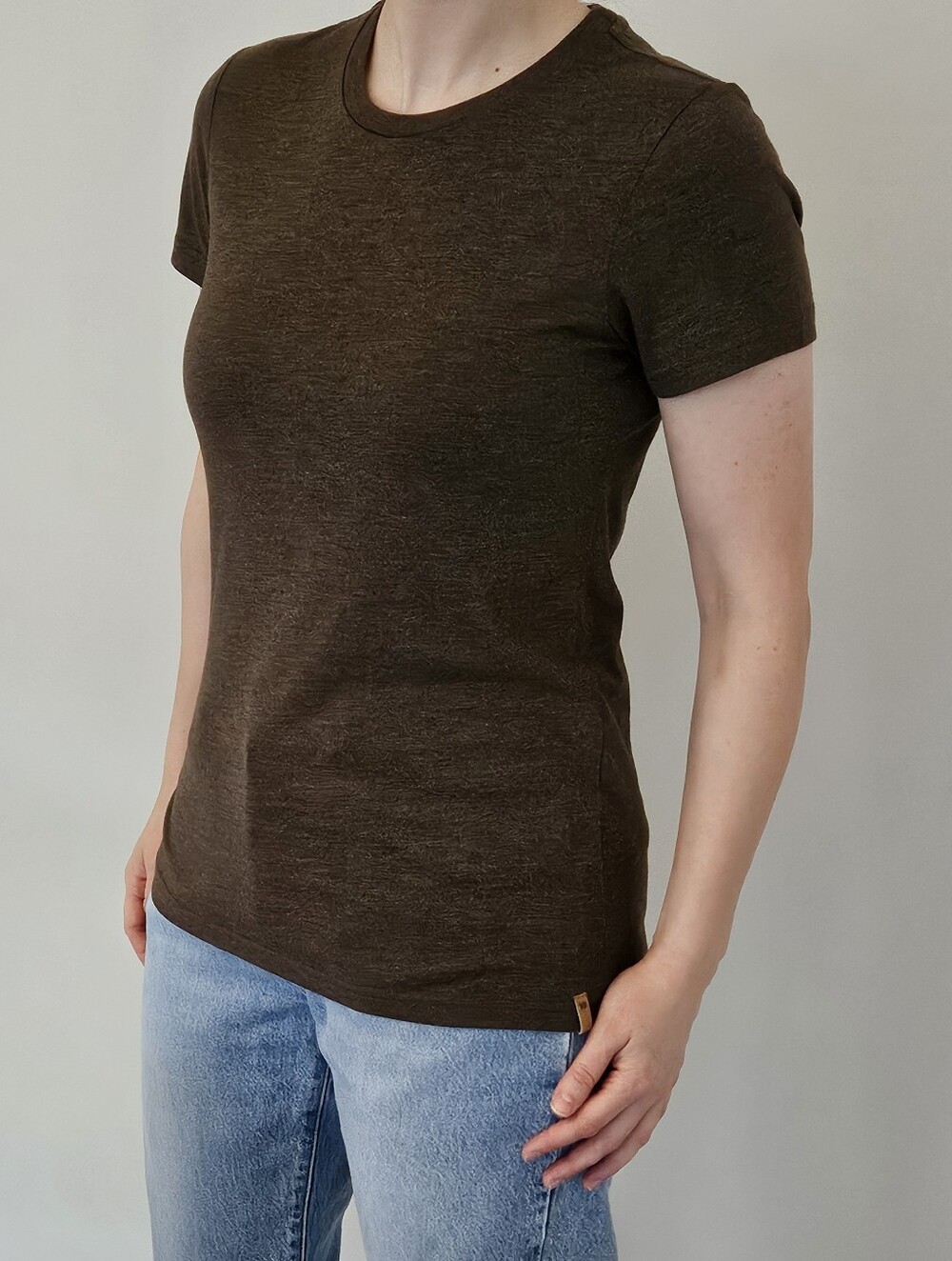 Tentree XS Classic Crewneck Women's T‑Shirt in Dark Brown